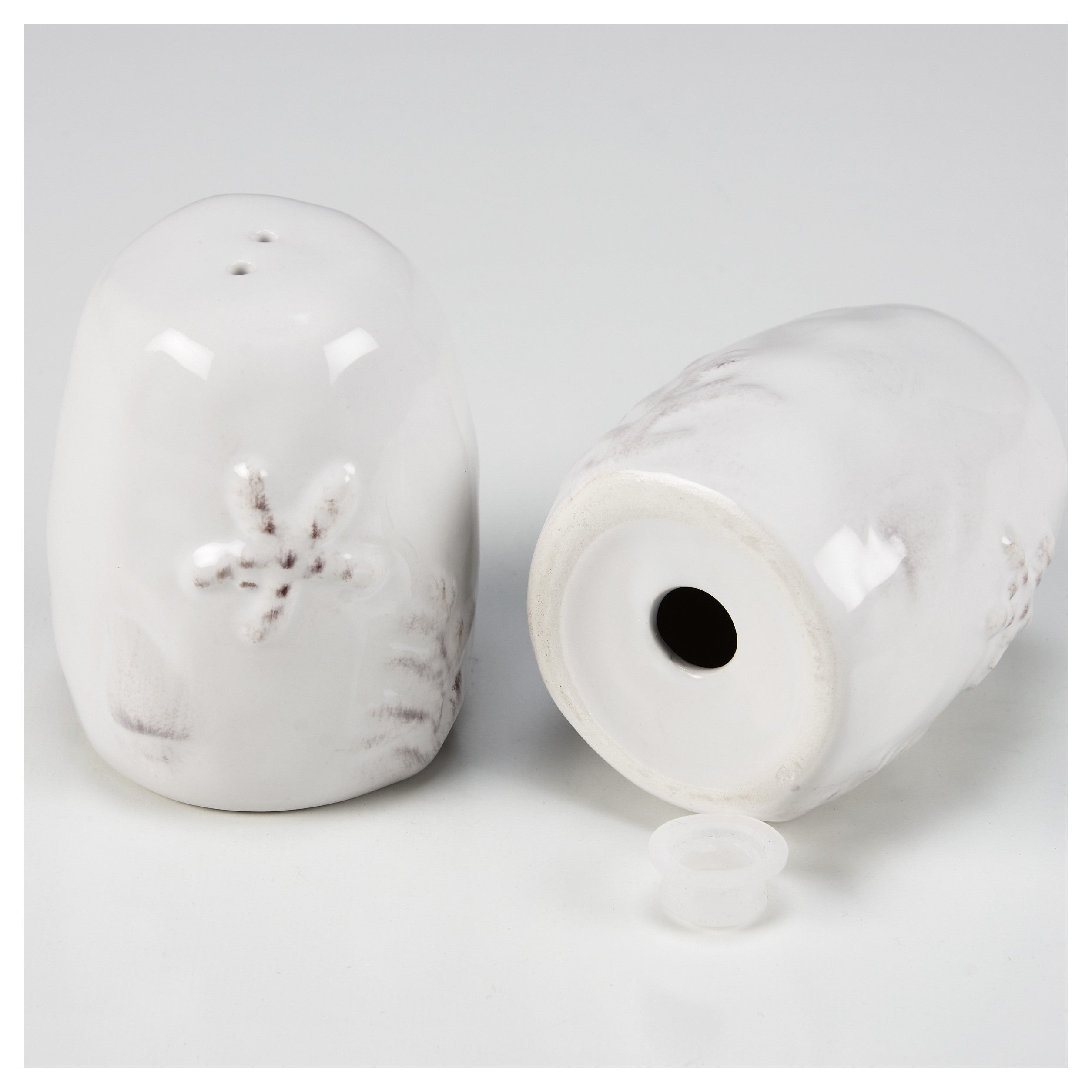 Embossed Beach Salt and Pepper Shakers