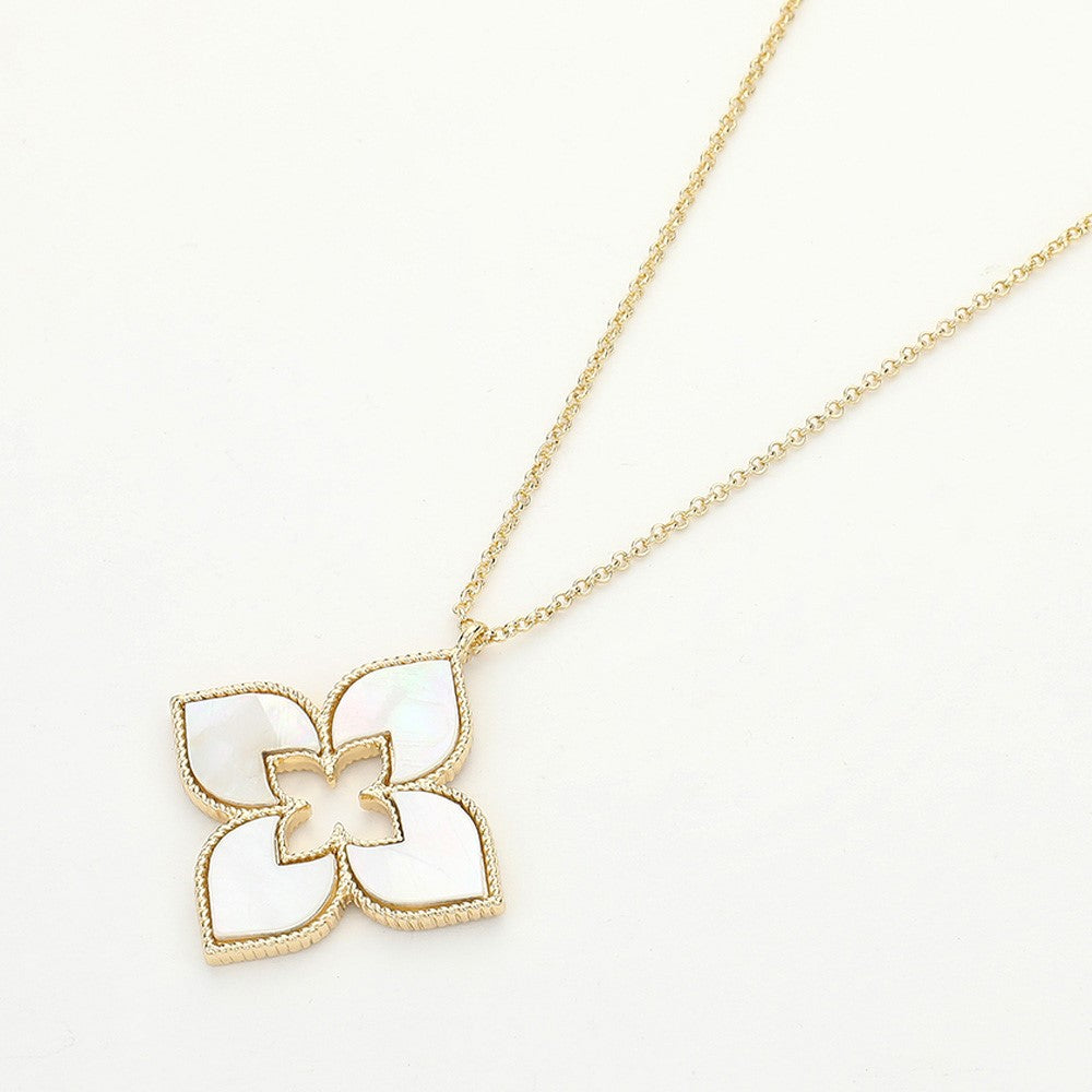 Cream Mother Of Pearl Flower Clover Pendant Necklace (Gold Chain)
